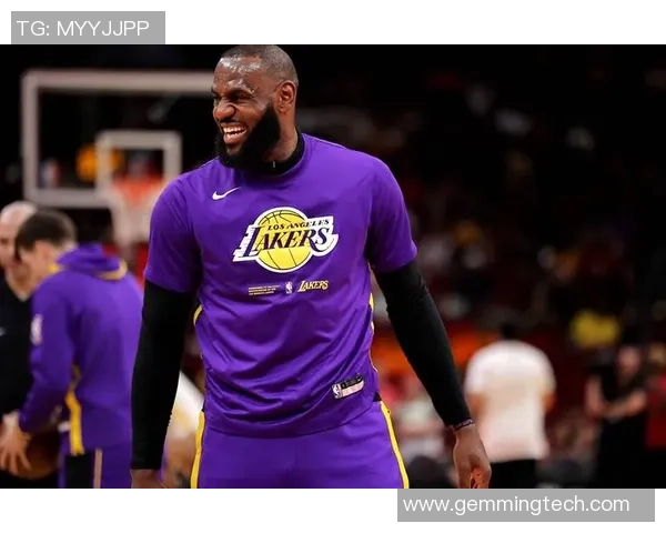 勒布朗詹姆斯退役传闻引发热议球迷期待他的未来动向